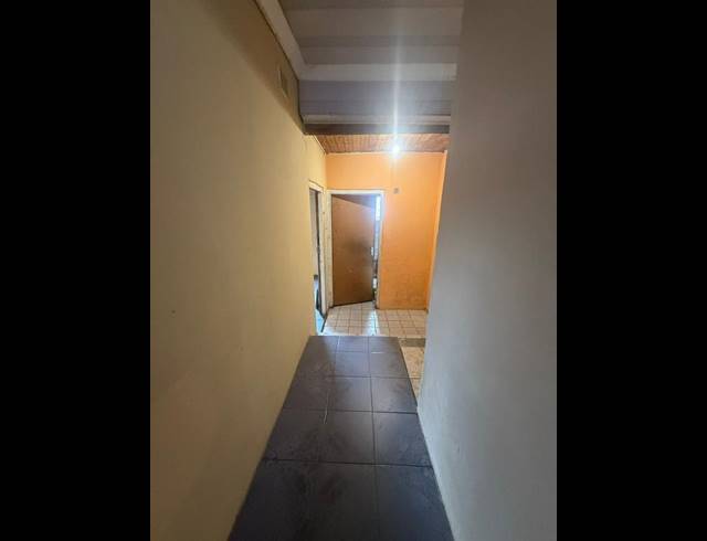 4 BEDROOM HOUSE FOR SALE IN UMLAZI BB